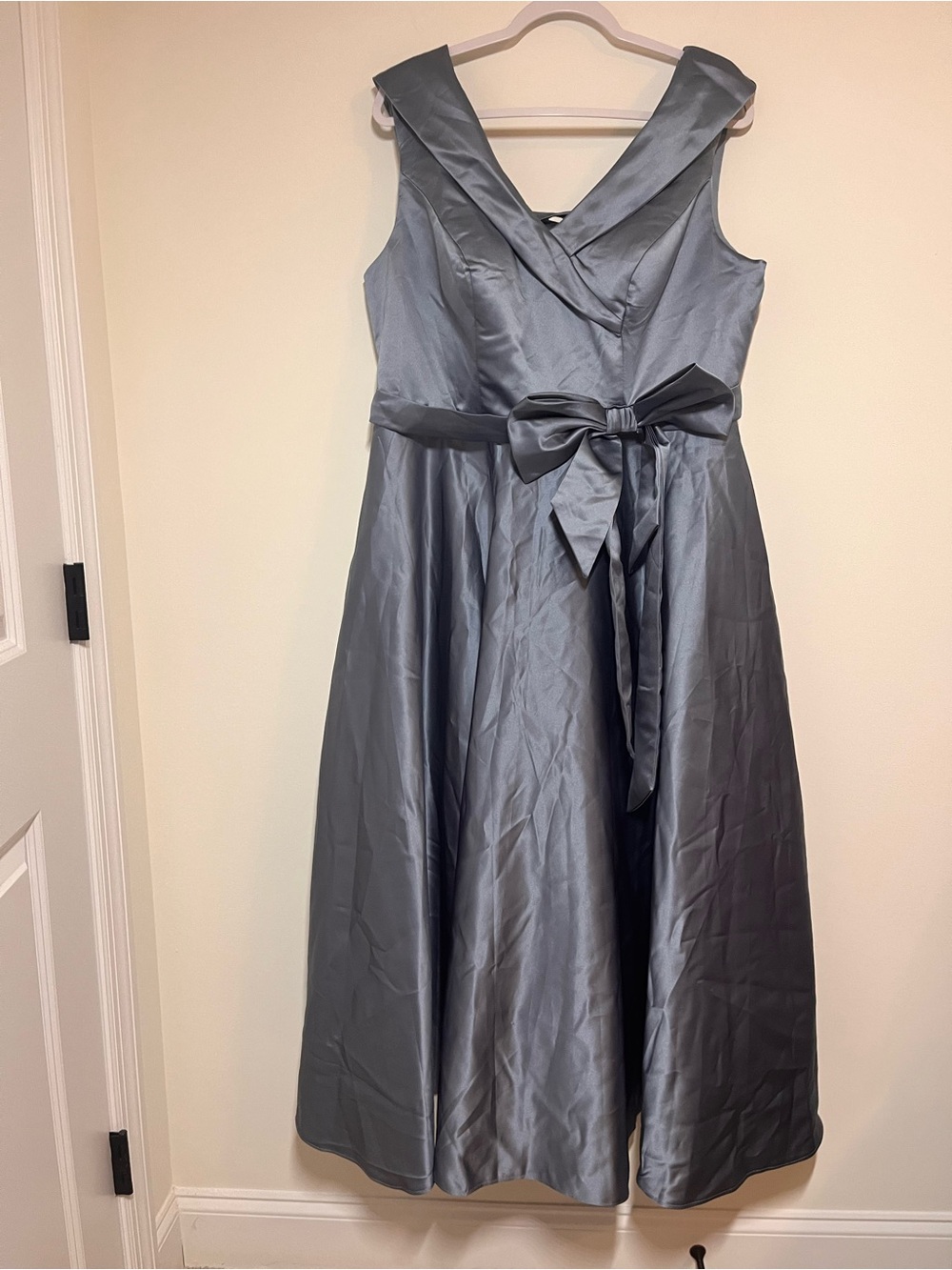 Satin V-Neck Corset Midi Dress with Waist Bow in Gray
